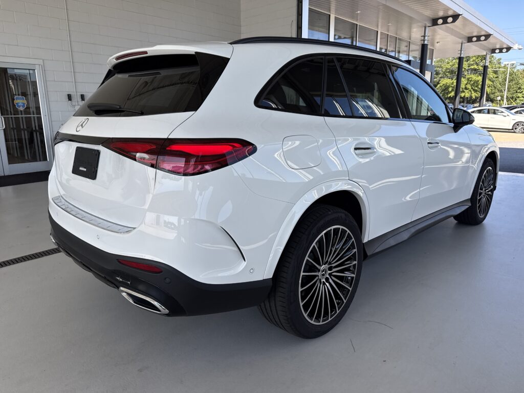 2027 Mercedes-Benz GLC GLC 300