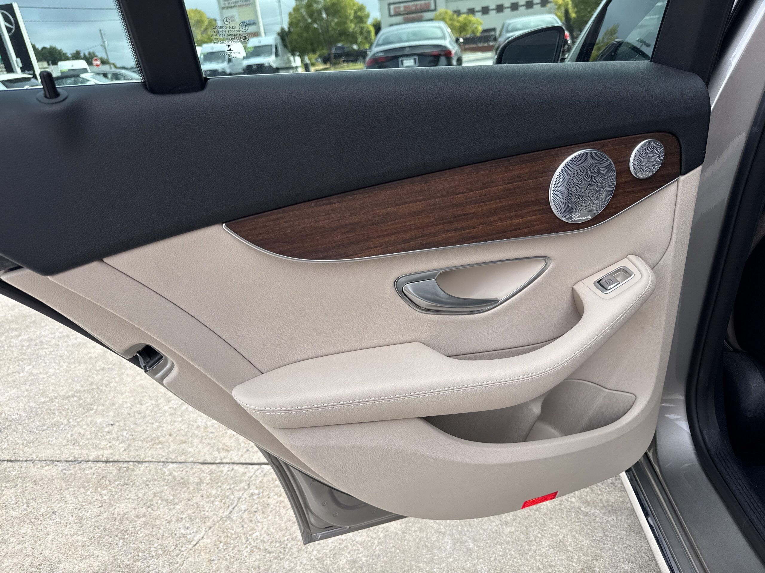 2020 MERCEDES-BENZ