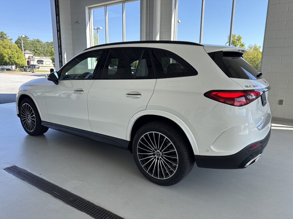 2027 Mercedes-Benz GLC GLC 300