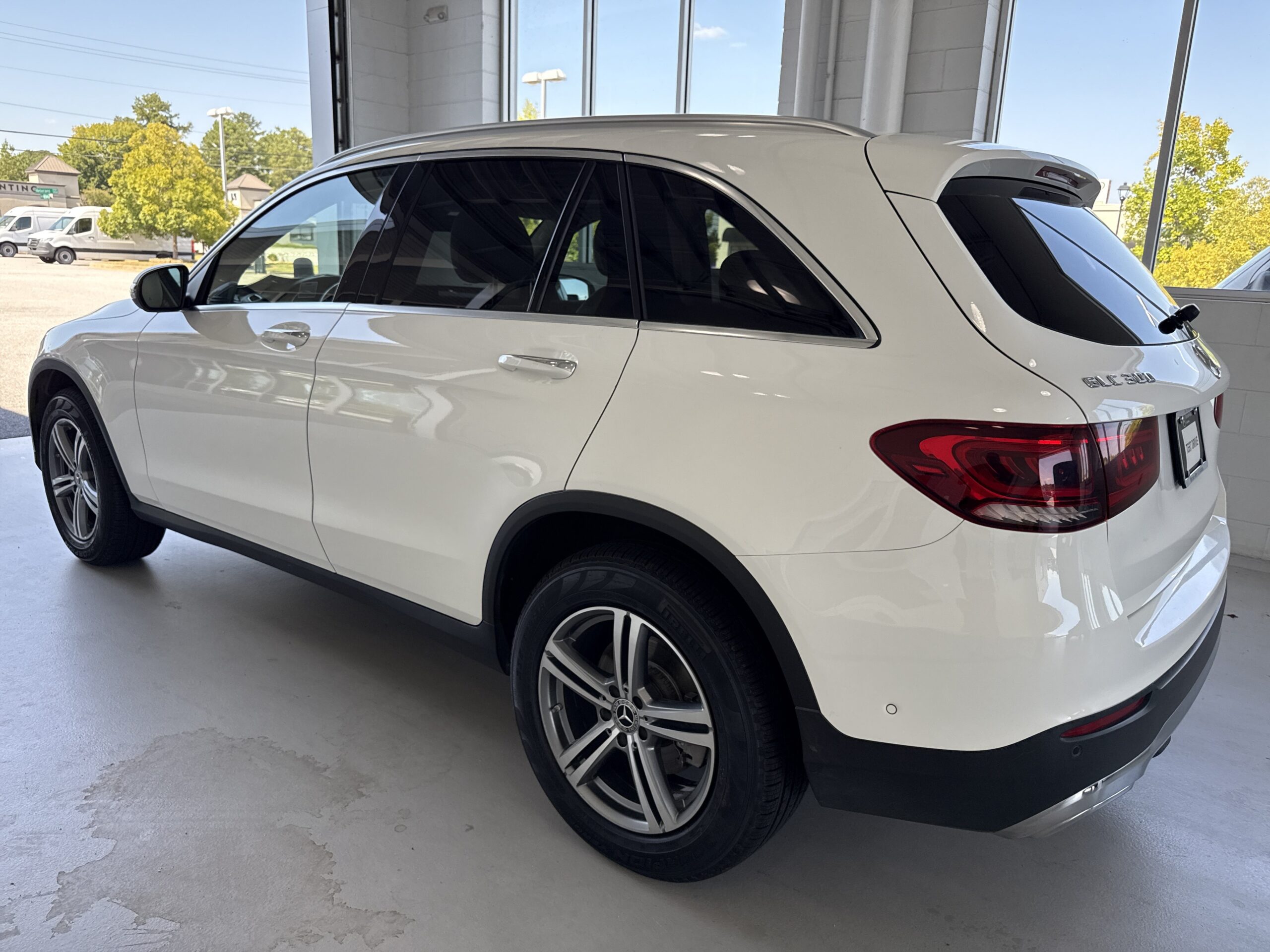 2022 Mercedes-Benz  GLC 300