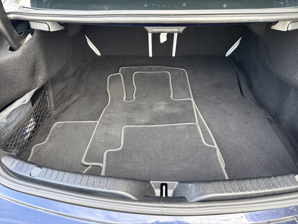 2017 Mercedes-Benz  C 300