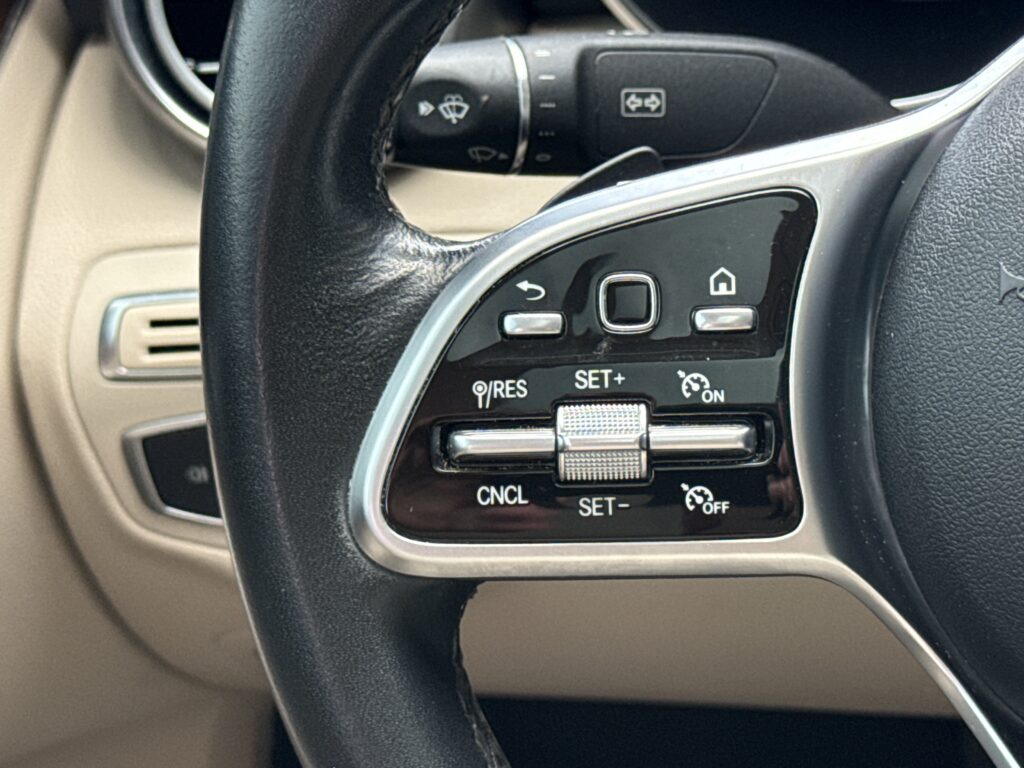 2020 MERCEDES-BENZ