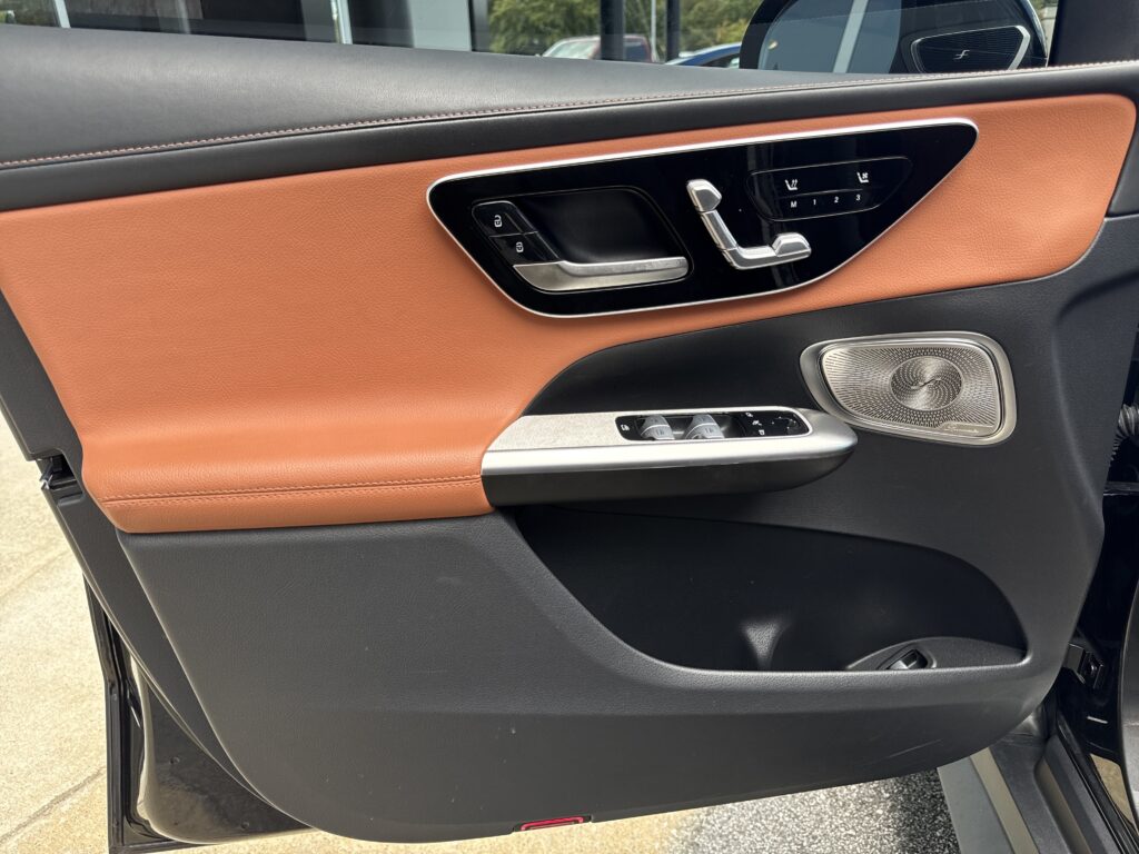 2024 Mercedes-Benz  GLC 300
