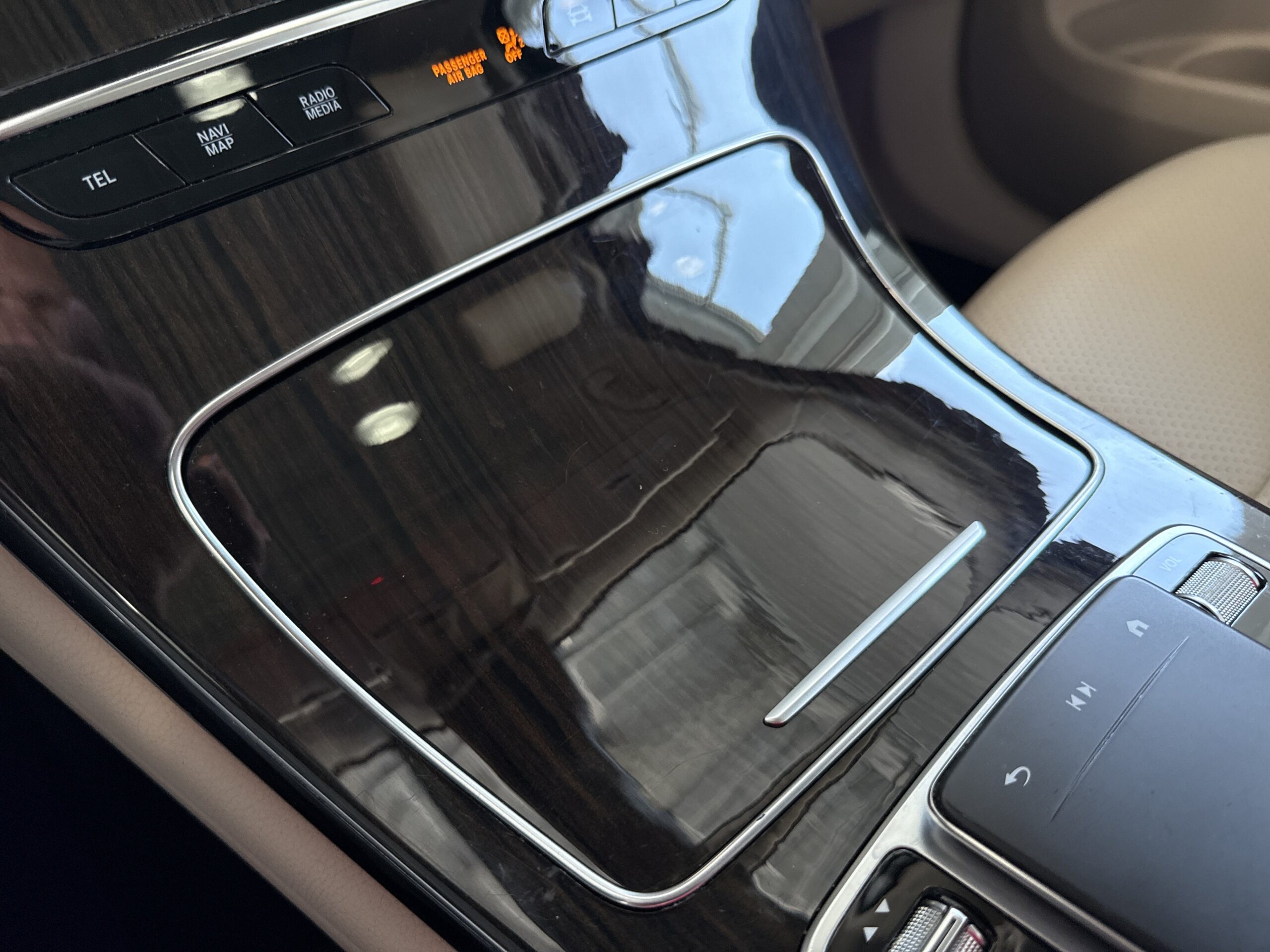 2022 Mercedes-Benz  GLC 300