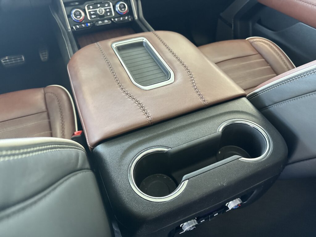 2024 GMC Yukon Denali Ultimate
