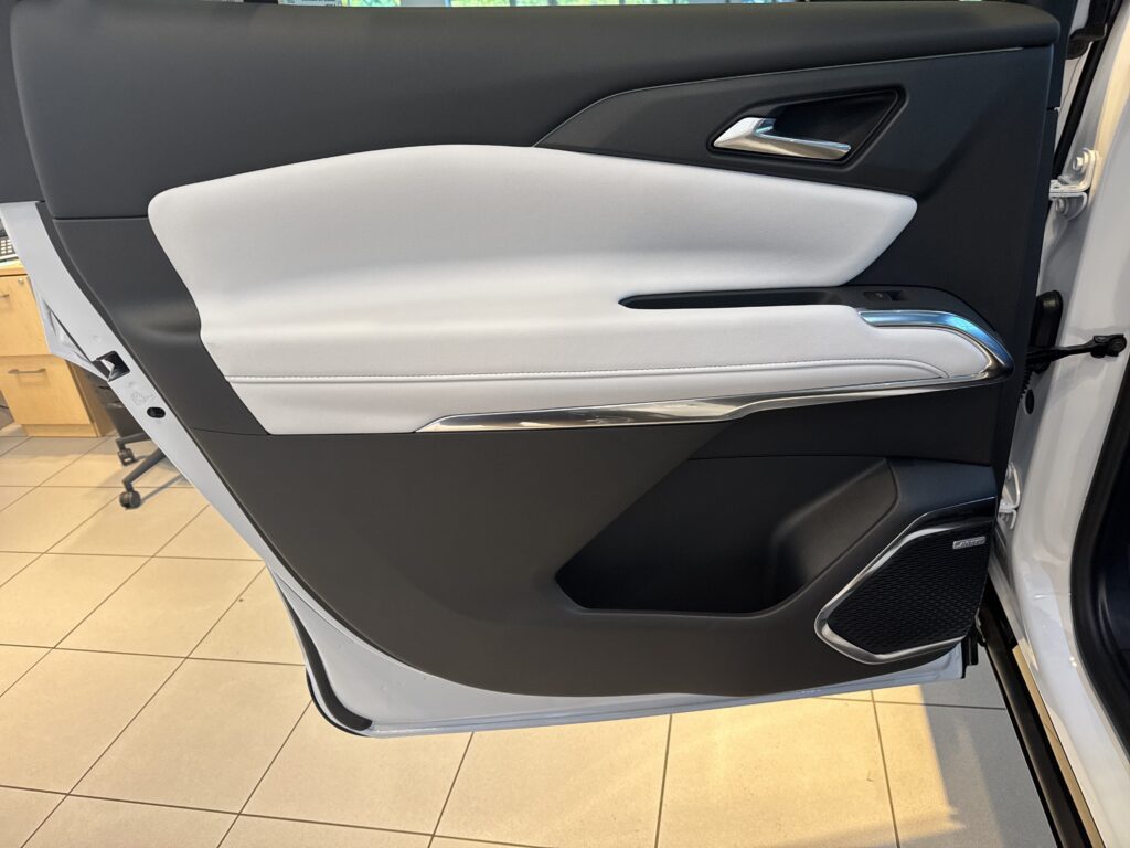 2026 Chevrolet Traverse FWD High Country