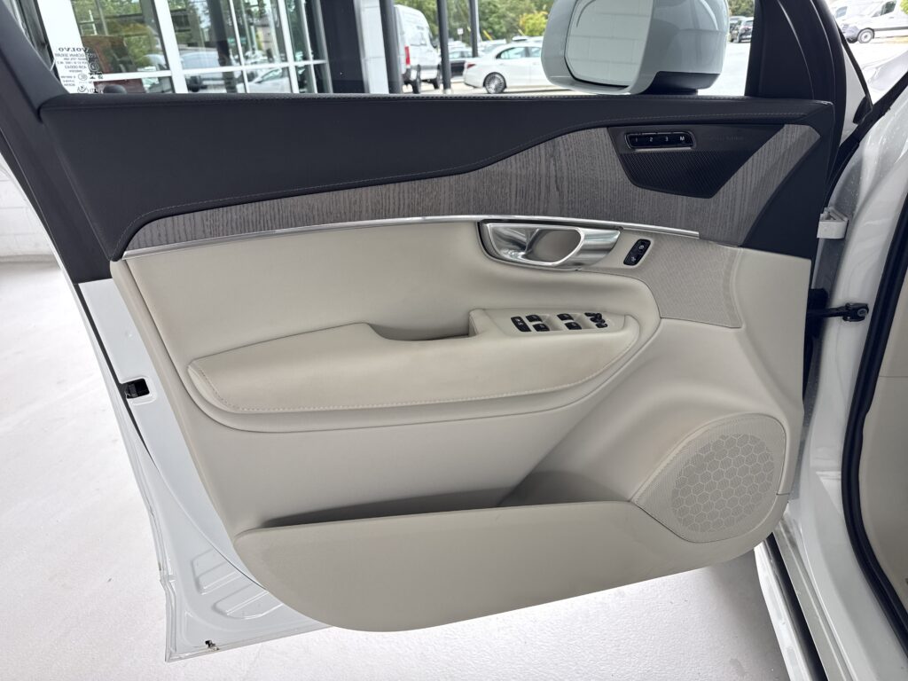 2025 Volvo XC90 Ultra