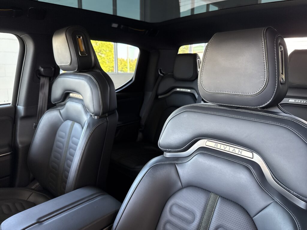 2025 Rivian R1T Adventure