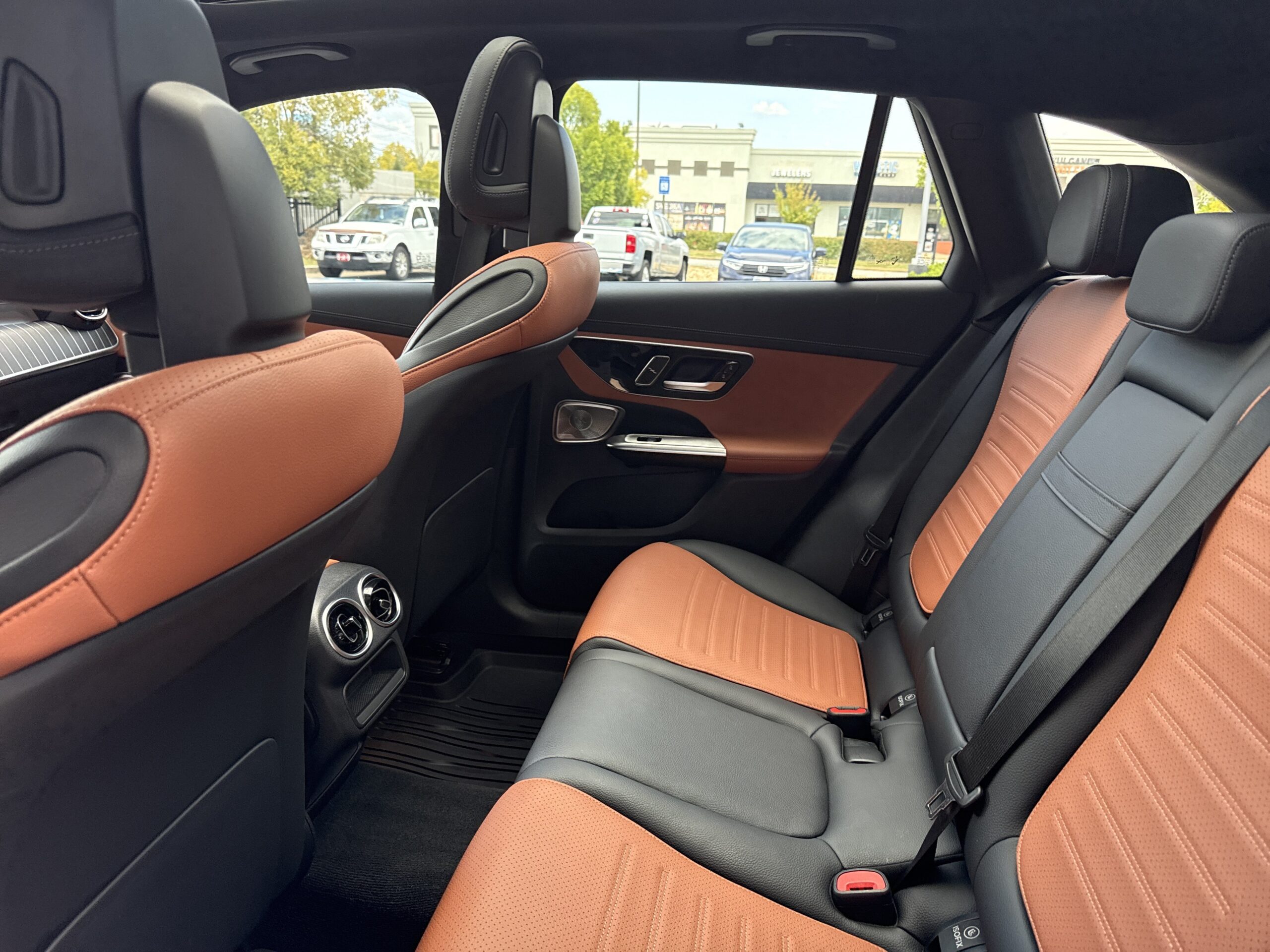 2024 Mercedes-Benz  GLC 300