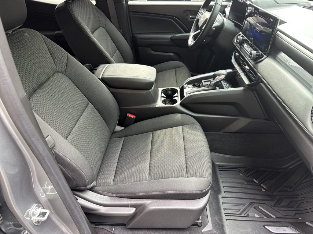 2024 Chevrolet Colorado 2WD LT