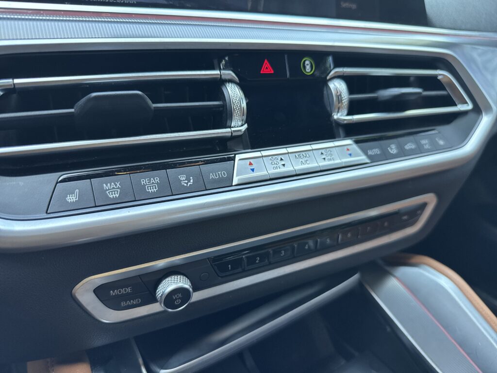2021 BMW X6 xDrive40i