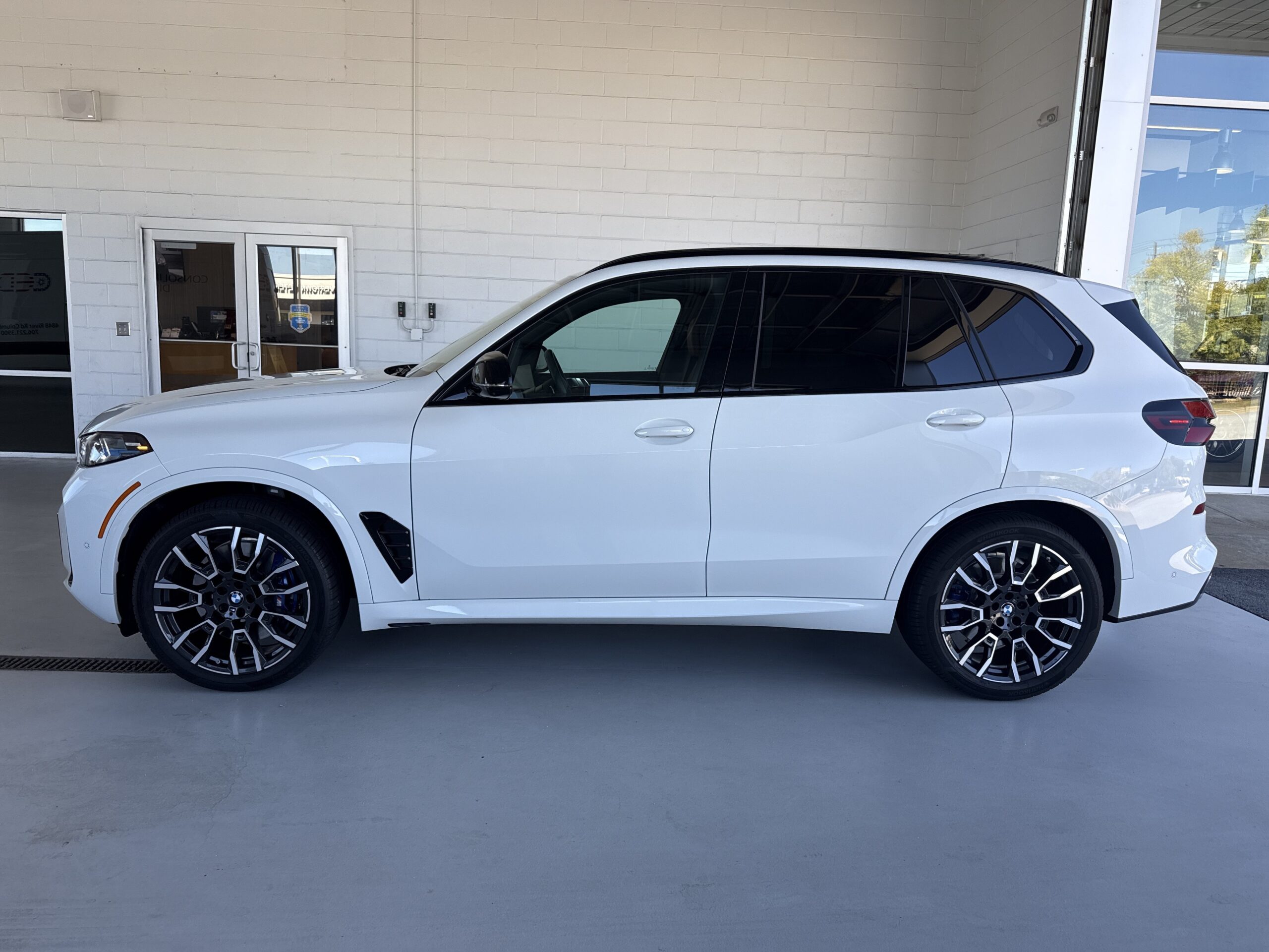 2026 BMW X5 M60i