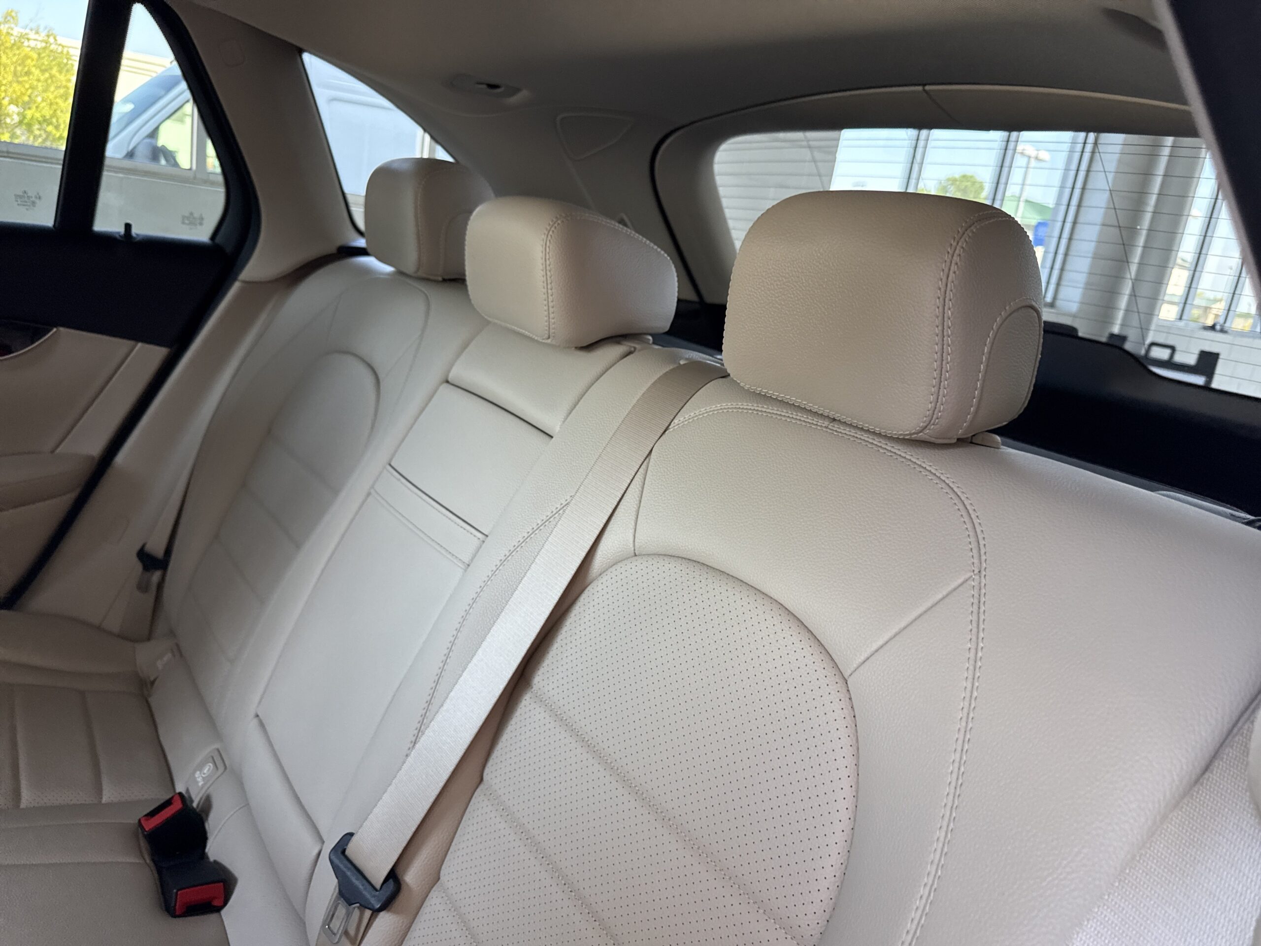2022 Mercedes-Benz  GLC 300
