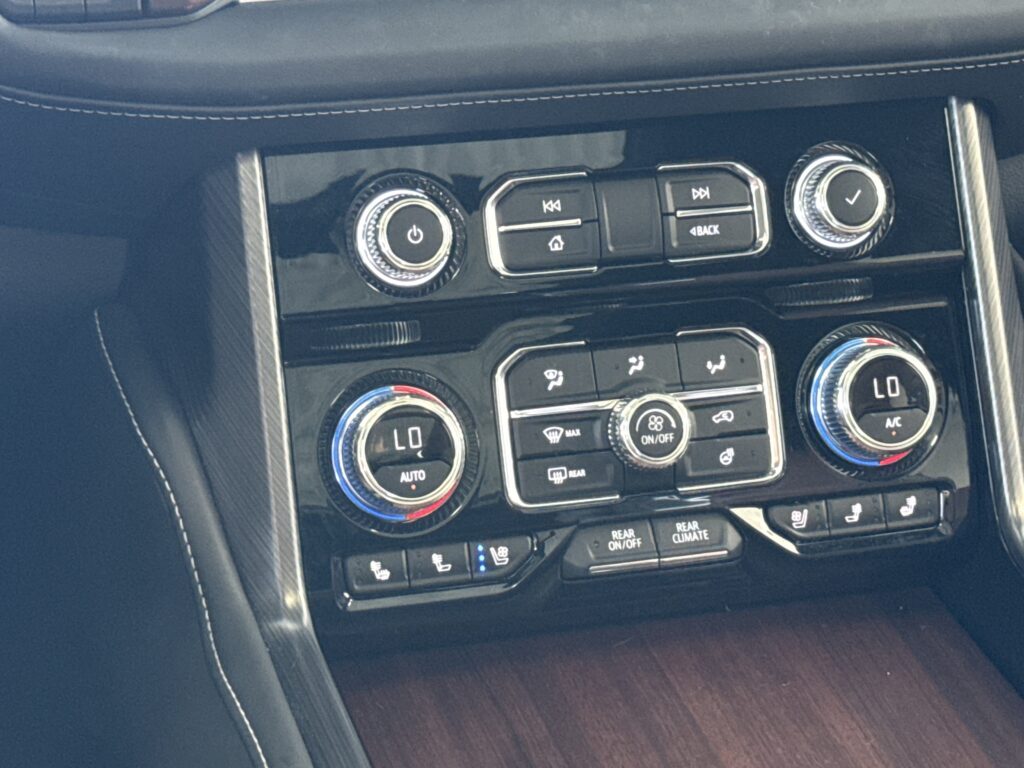 2024 GMC Yukon Denali Ultimate