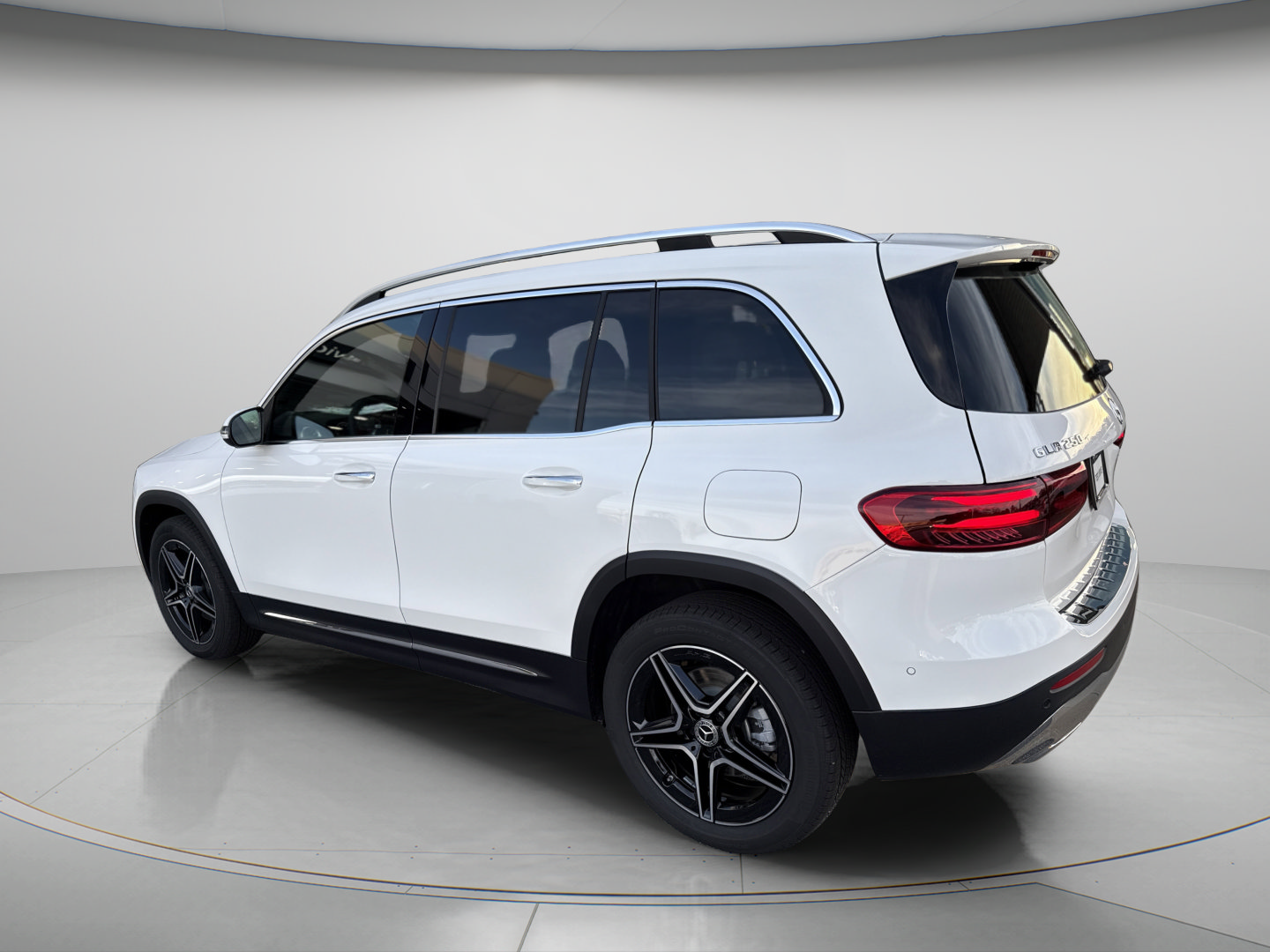 2026 Mercedes-Benz  GLB 250