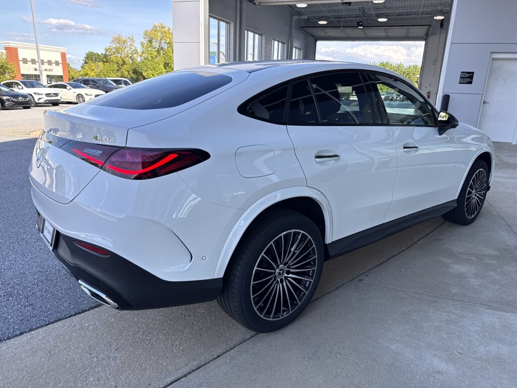 2027 Mercedes-Benz GLC GLC 300