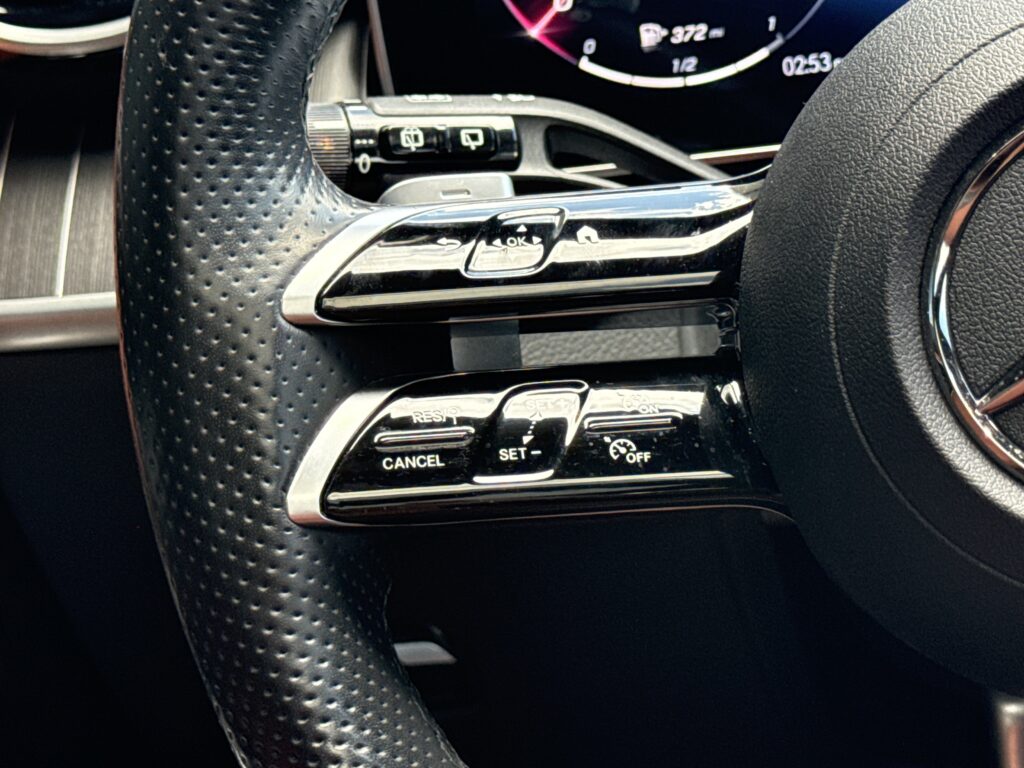 2024 Mercedes-Benz  GLC 300