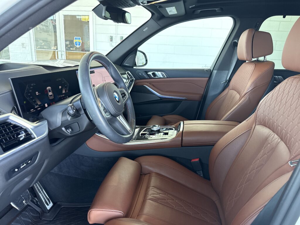 2026 BMW X5 M60i