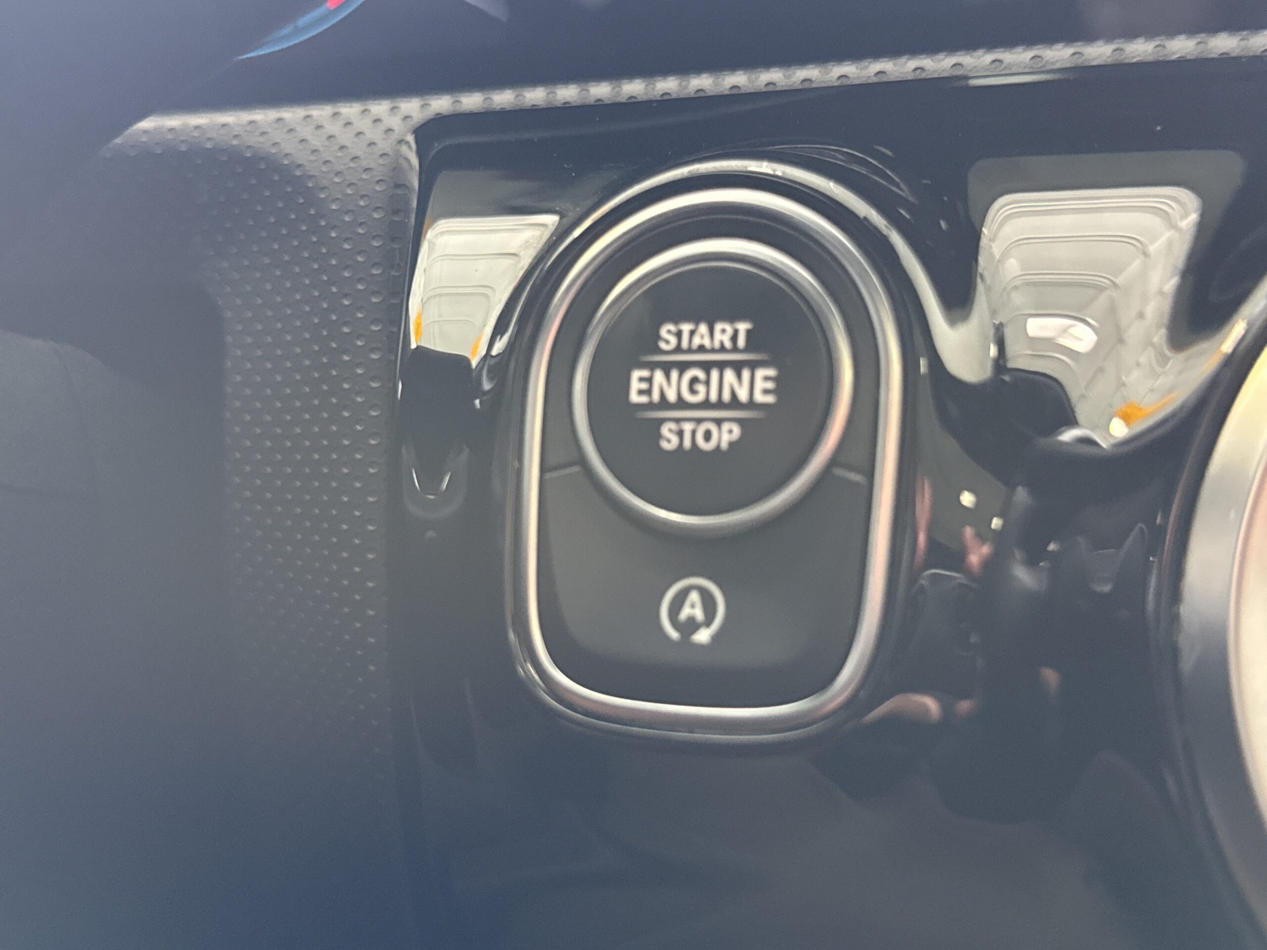2021 Mercedes-Benz  A 220