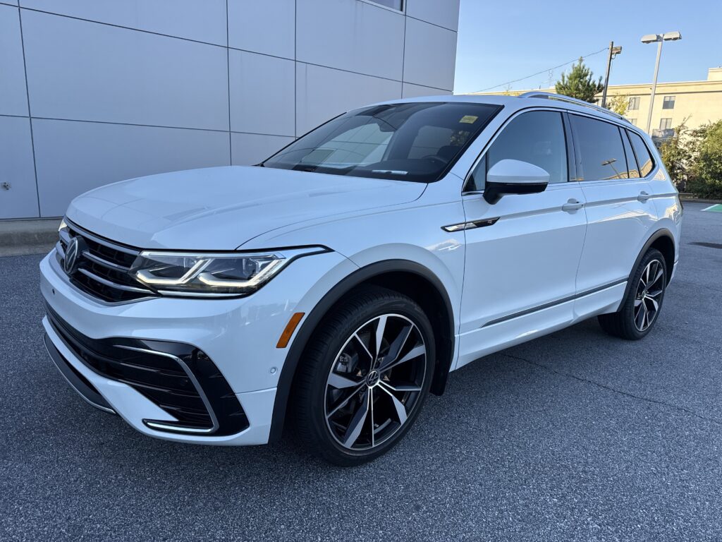 2024 Volkswagen Tiguan SEL R-Line