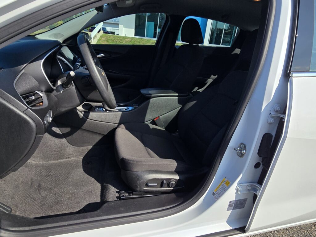 2024 Chevrolet Malibu LS
