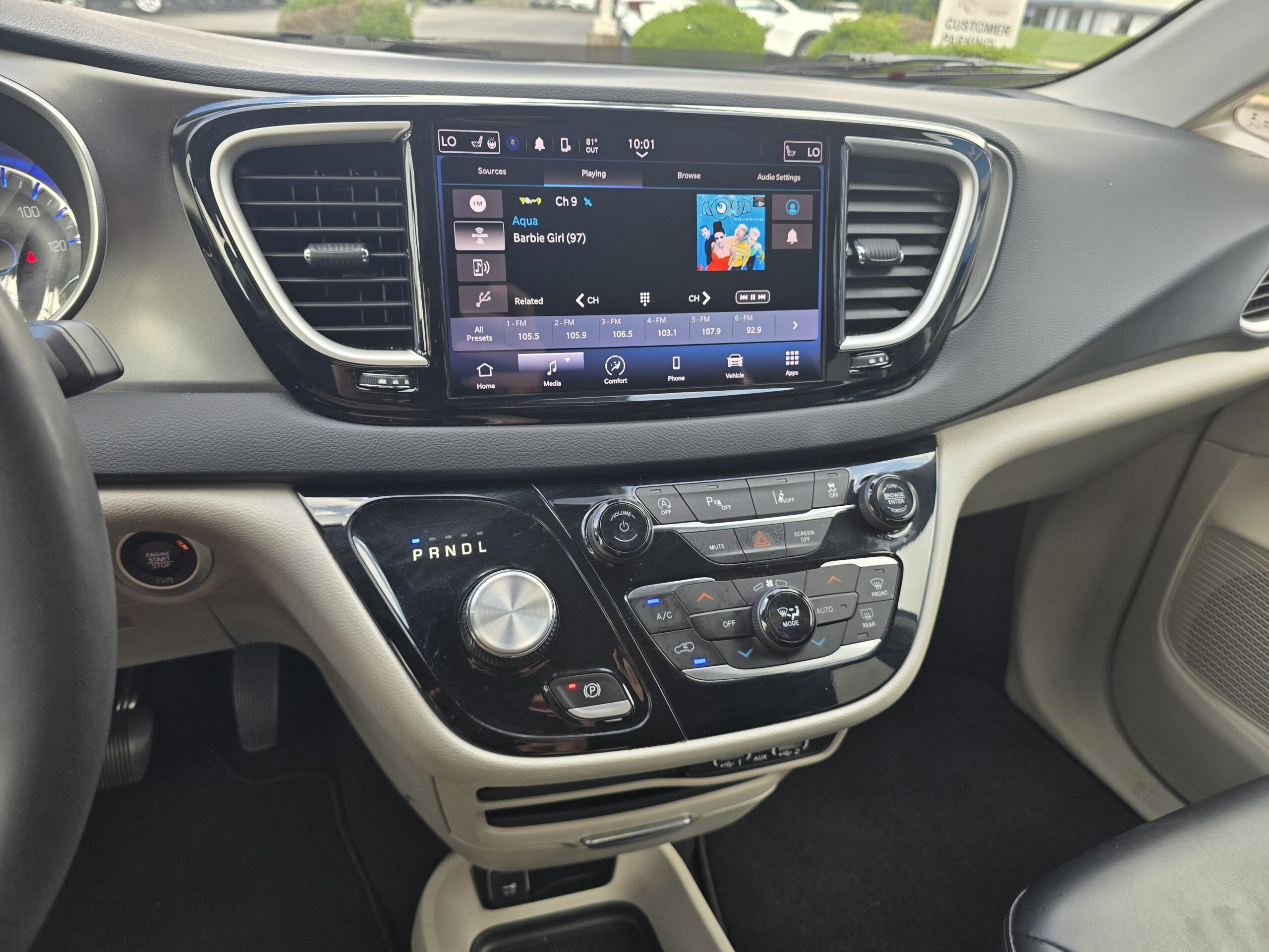 2023 Chrysler Pacifica Touring L