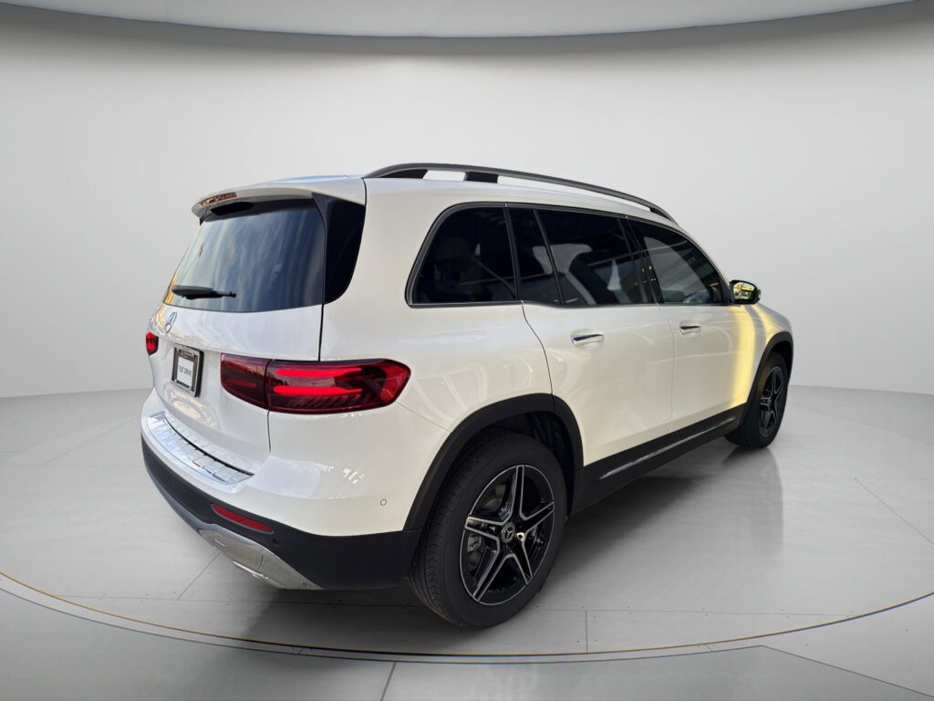 2026 Mercedes-Benz  GLB 250