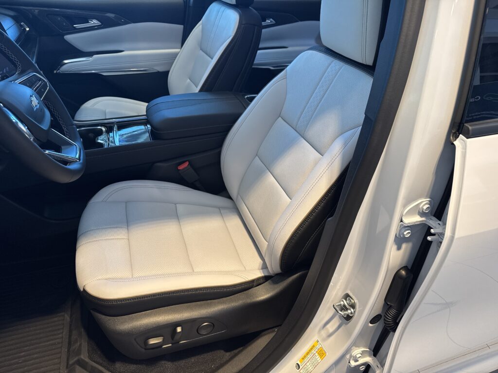 2026 Chevrolet Traverse FWD High Country