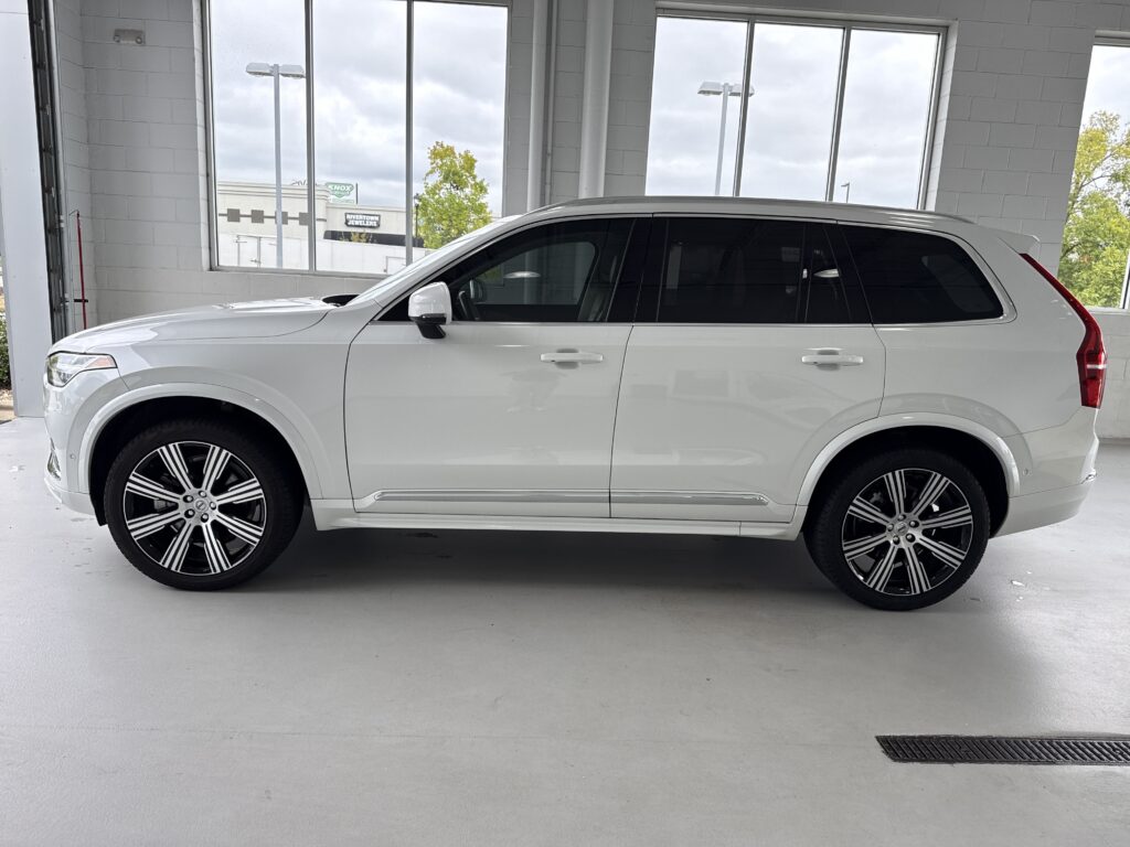 2025 Volvo XC90 Ultra