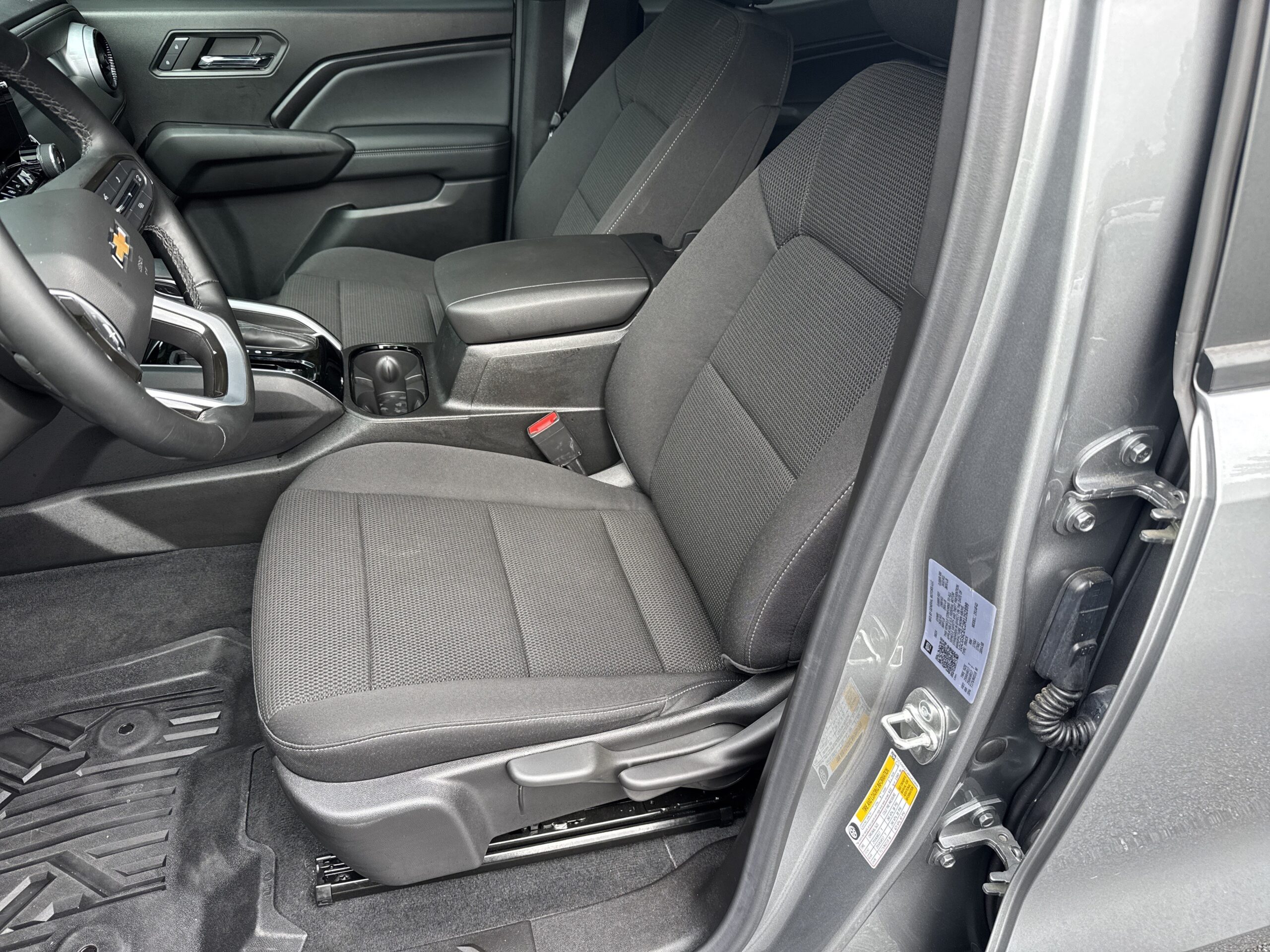 2024 Chevrolet Colorado 2WD LT