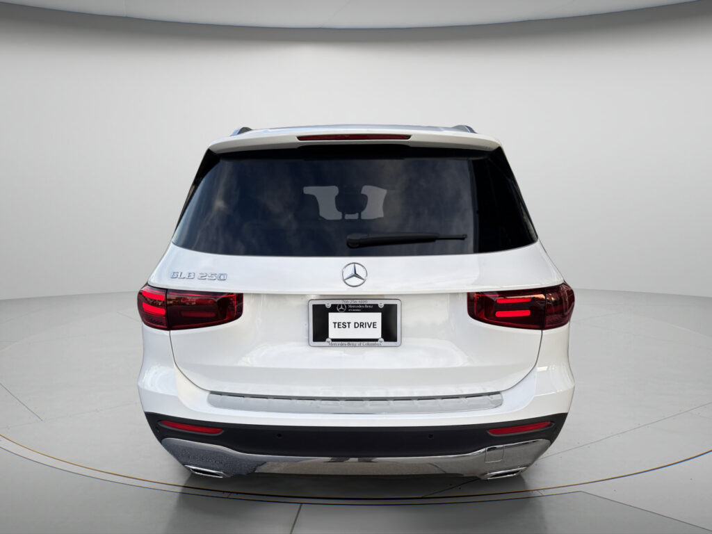 2026 Mercedes-Benz  GLB 250