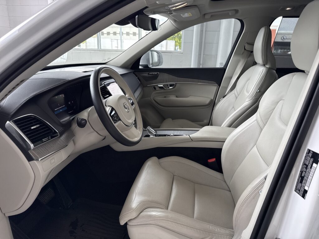 2025 Volvo XC90 Ultra