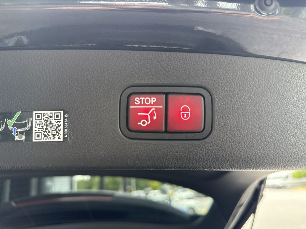 2024 Mercedes-Benz  GLC 300