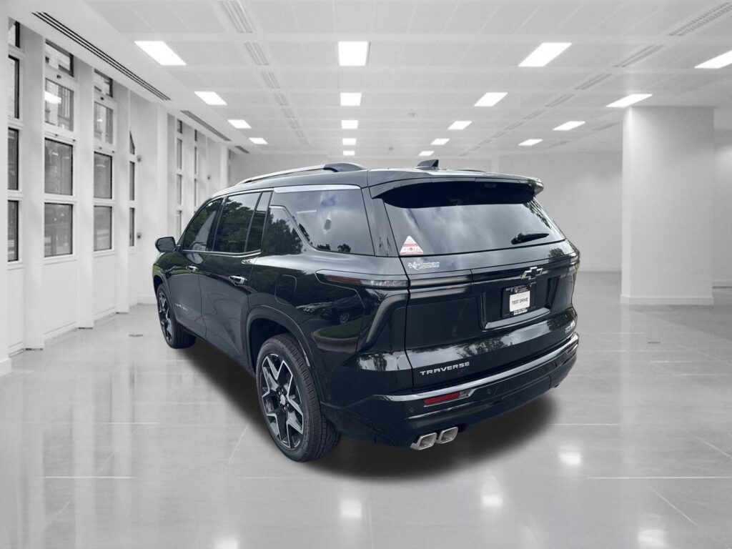 2026 Chevrolet Traverse FWD High Country