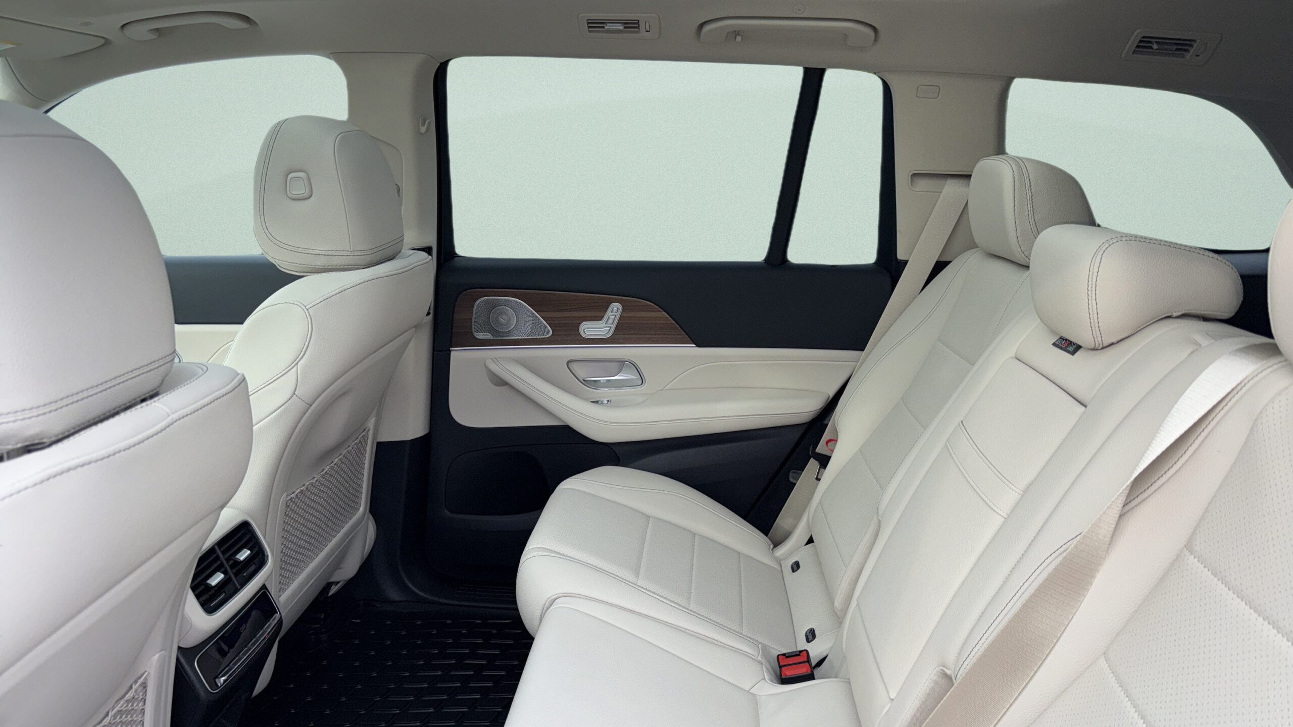 2026 Mercedes-Benz  GLS 450