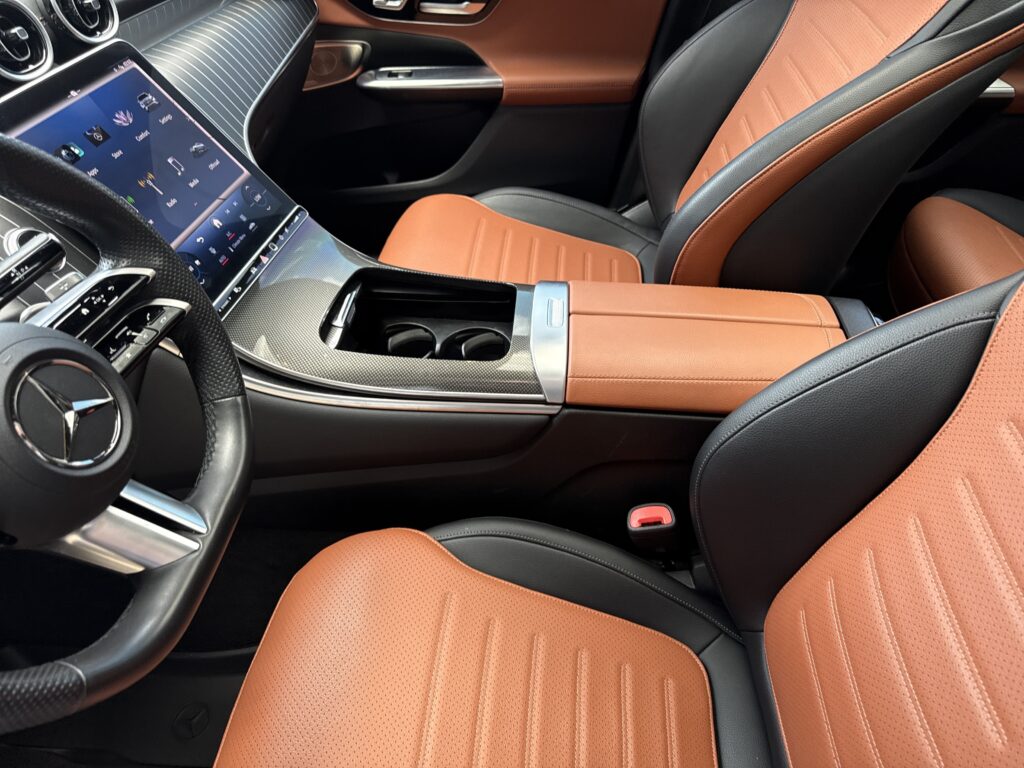 2024 Mercedes-Benz  GLC 300