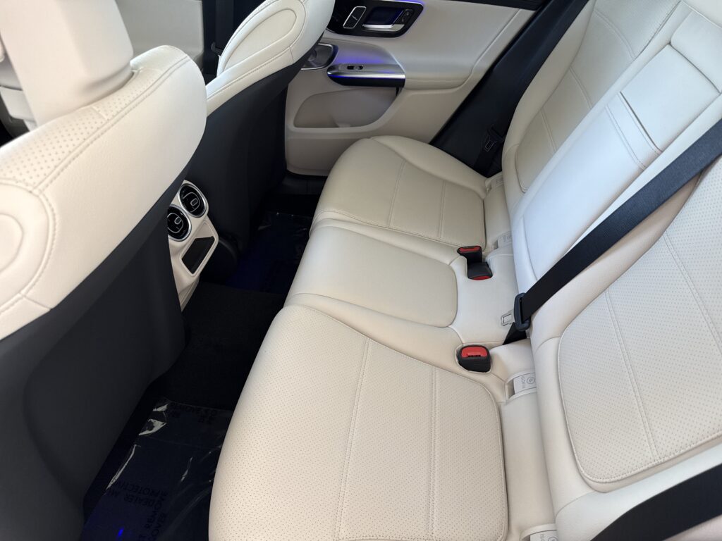 2027 Mercedes-Benz GLC GLC 300