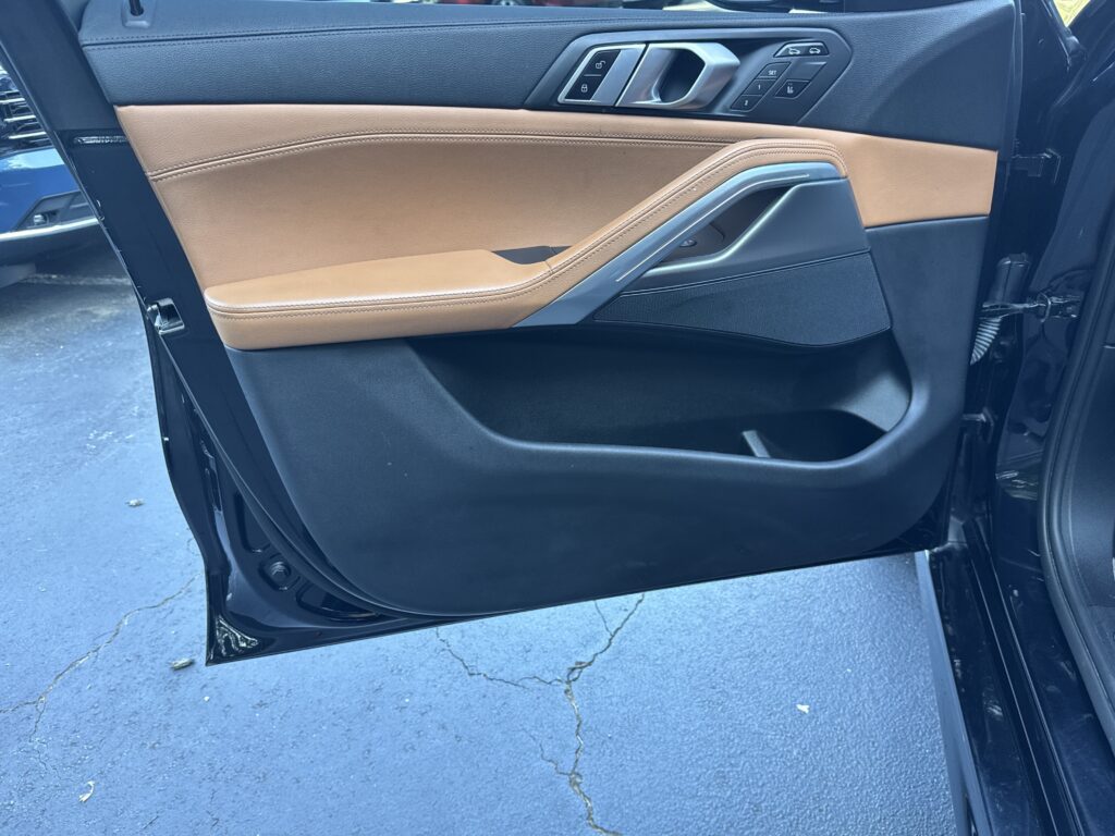 2021 BMW X6 xDrive40i
