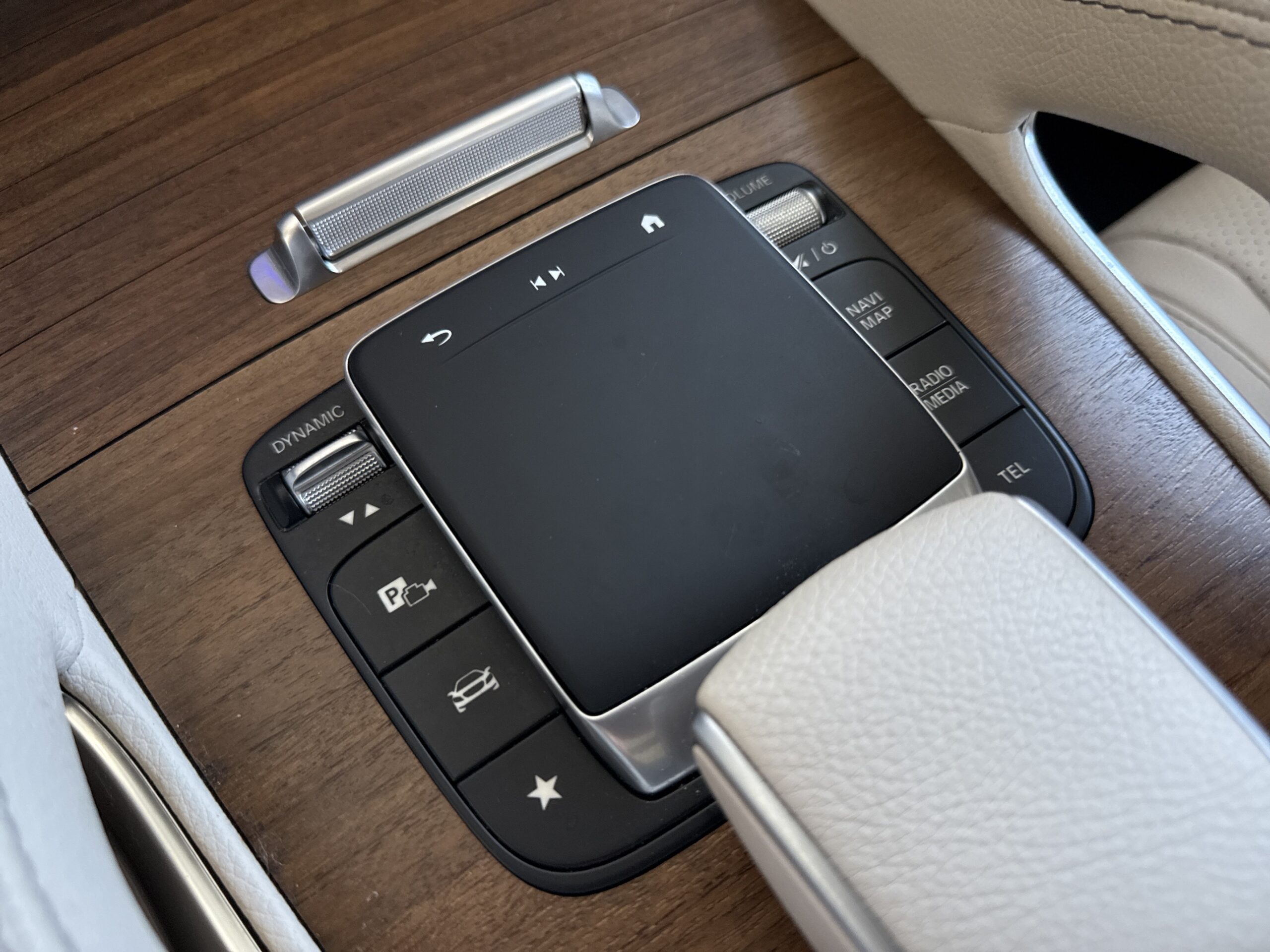 2024 Mercedes-Benz  GLS 450