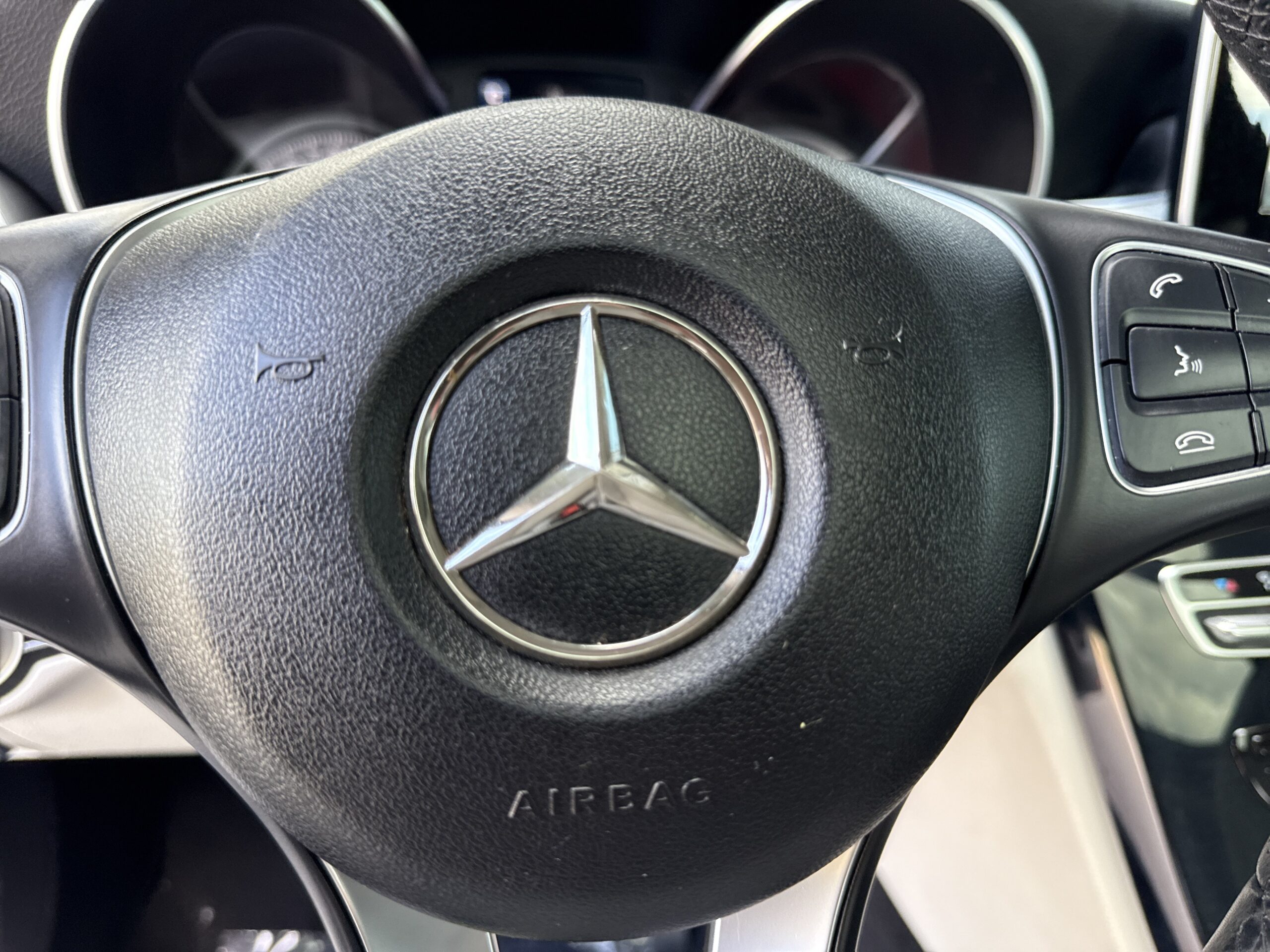 2017 Mercedes-Benz  C 300