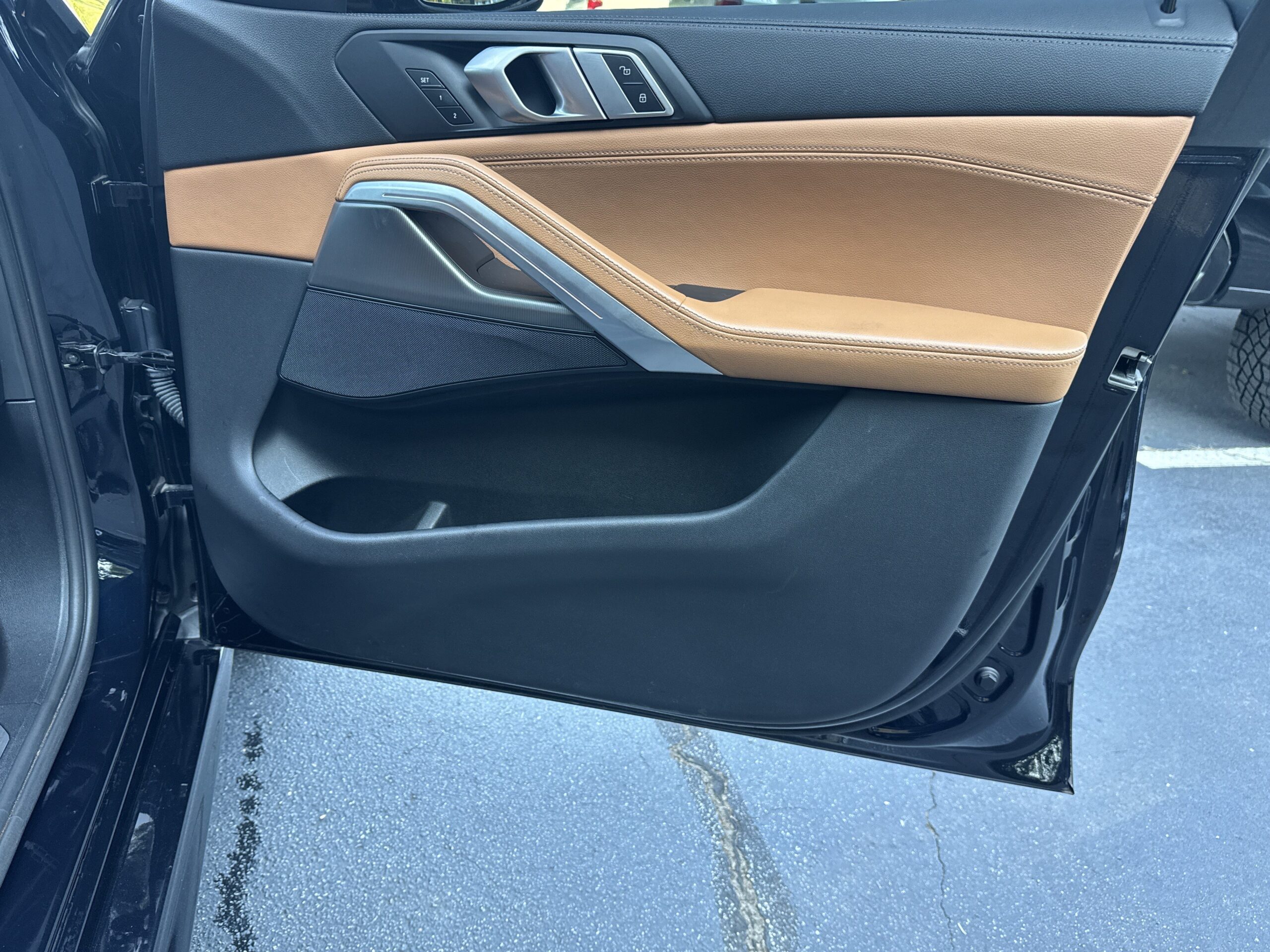 2021 BMW X6 xDrive40i