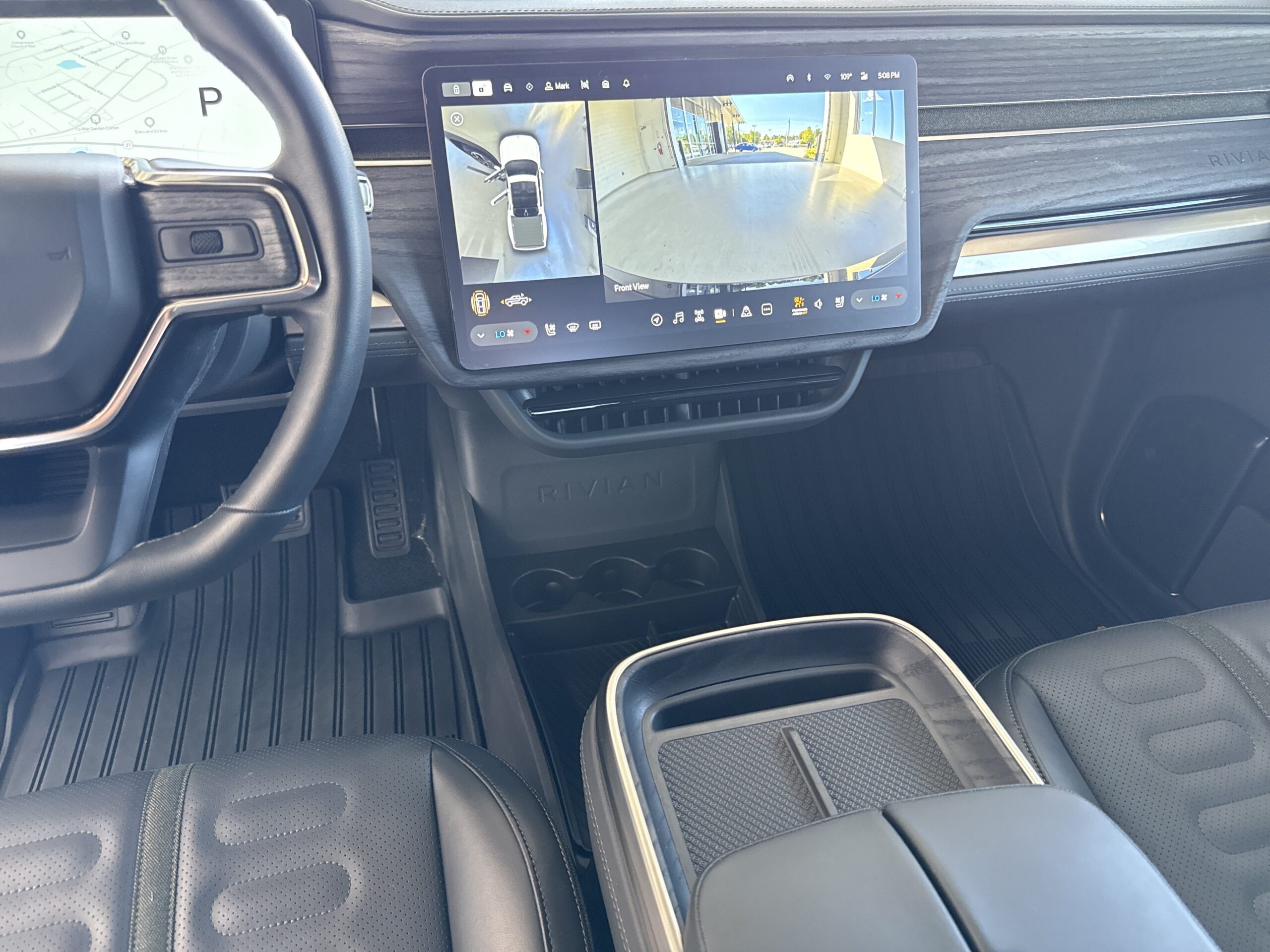 2025 Rivian R1T Adventure