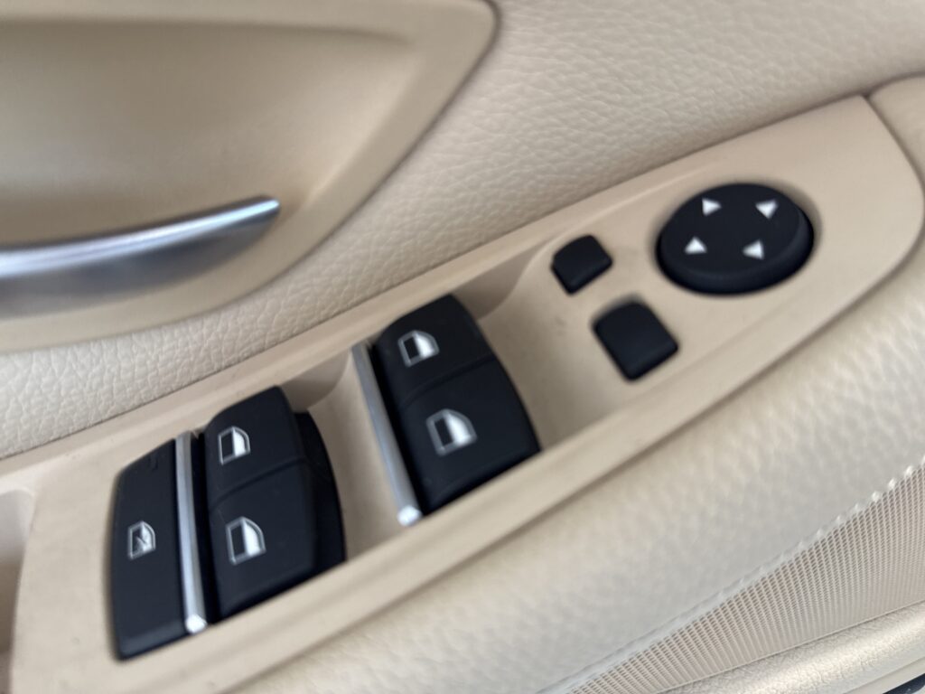 2013 BMW  528i