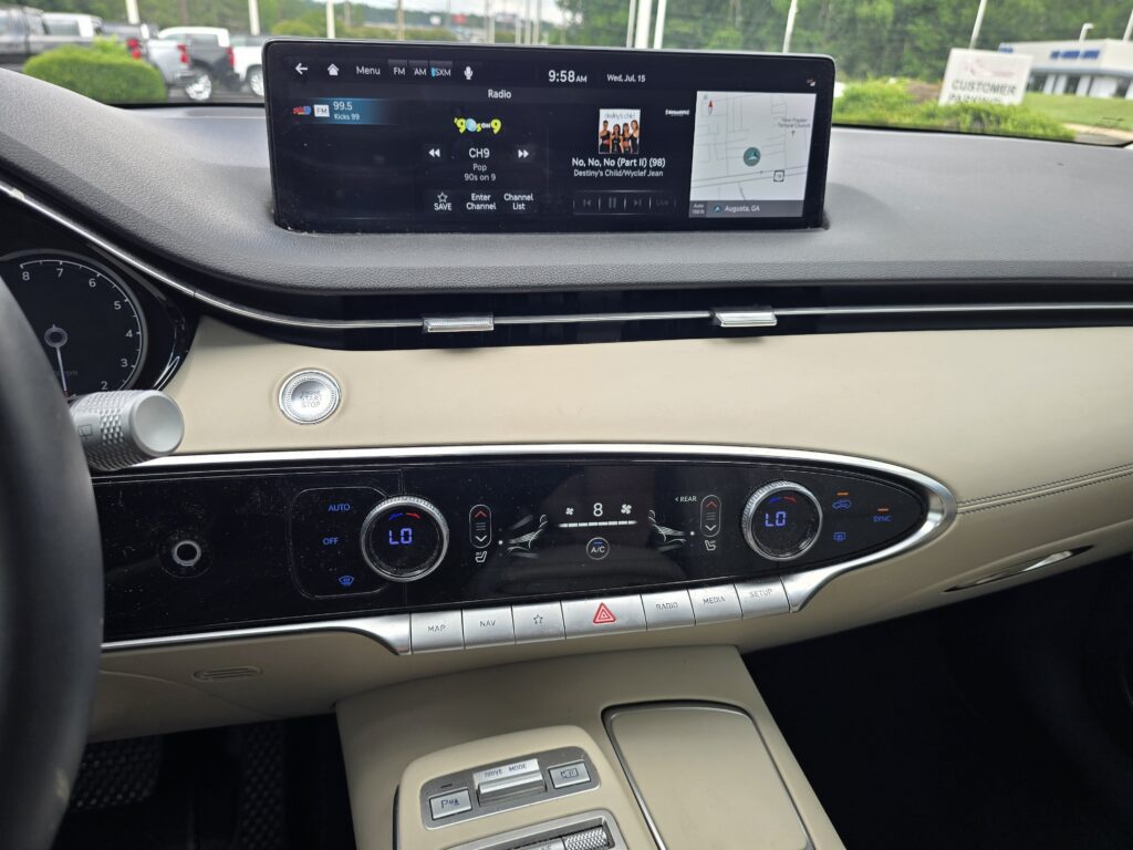 2023 Genesis GV70 2.5T