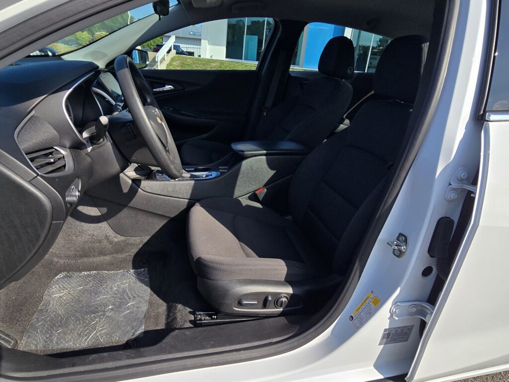 2024 Chevrolet Malibu LS