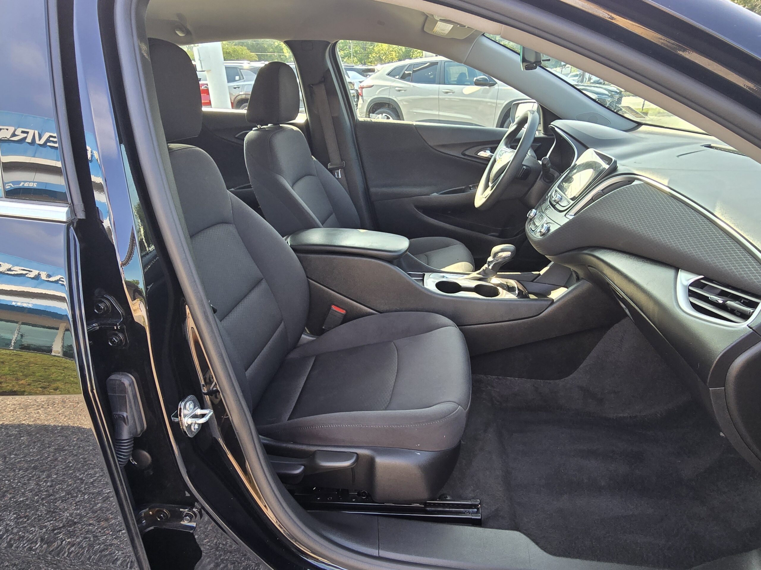 2022 Chevrolet Malibu LS