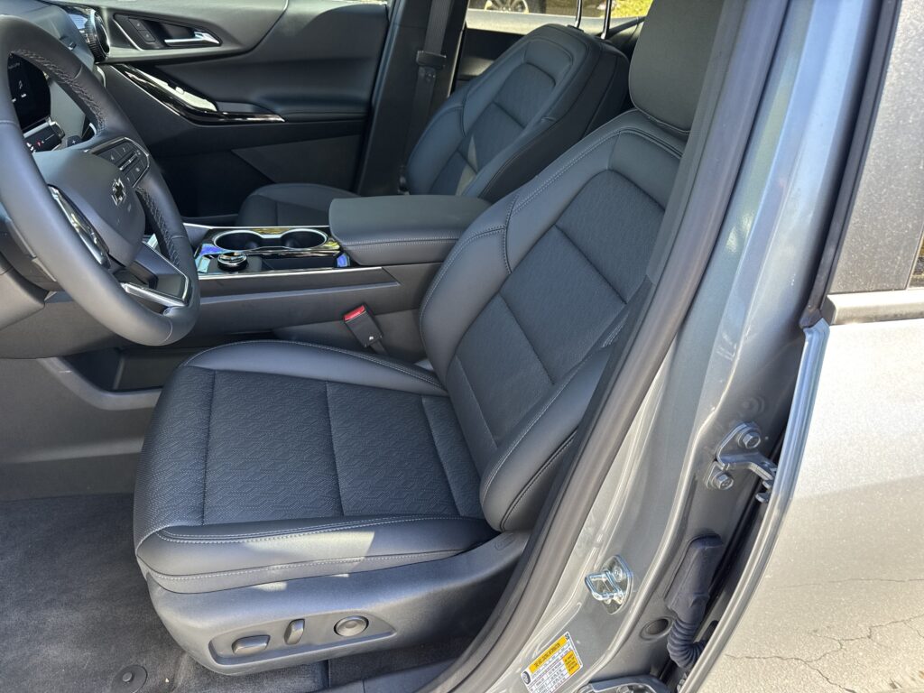 2027 Chevrolet Equinox FWD LT