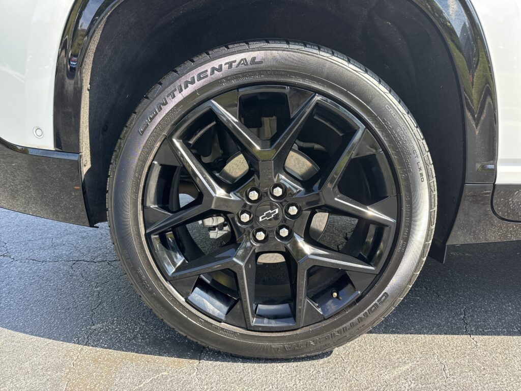 2025 Chevrolet Traverse FWD RS
