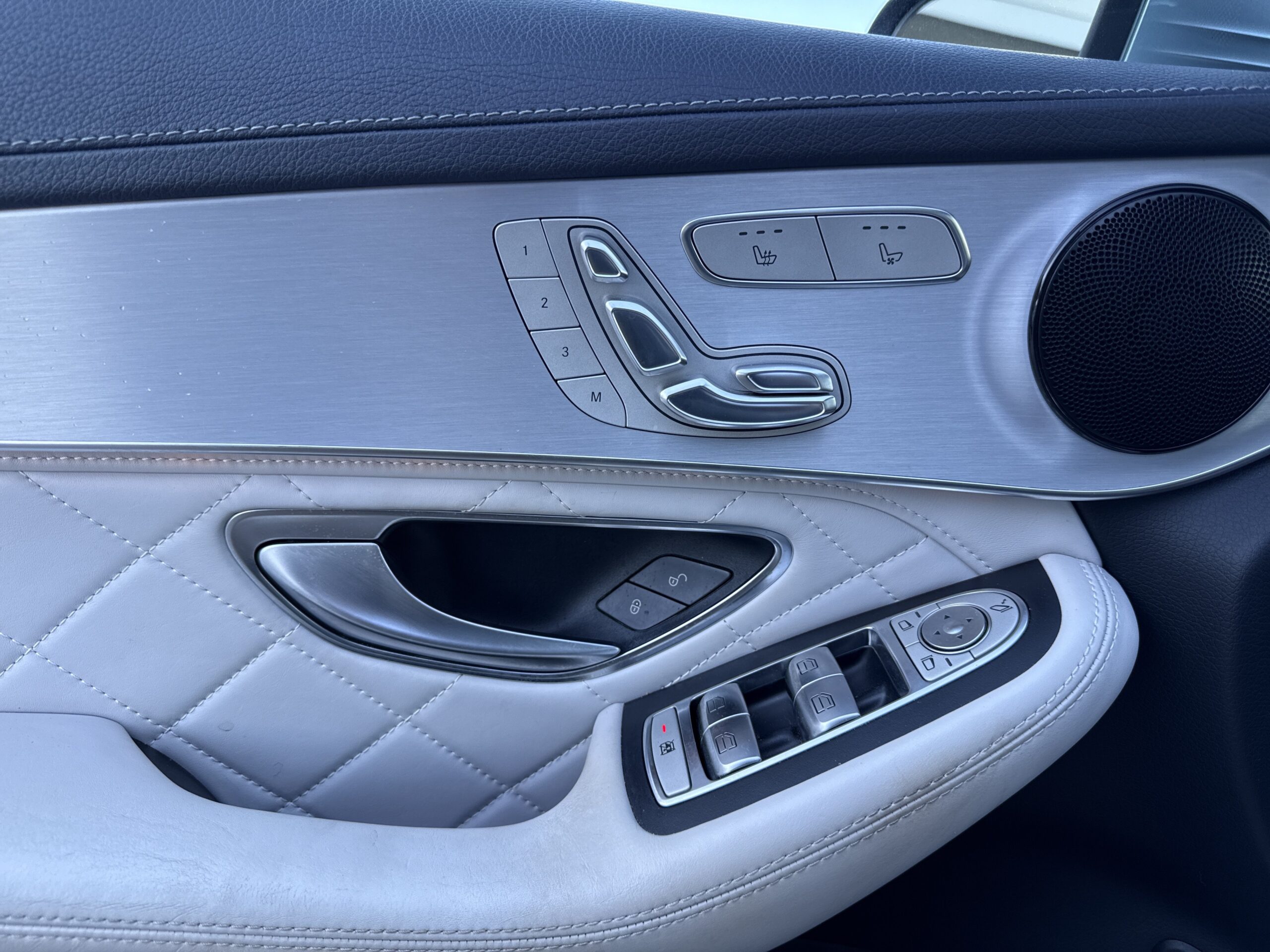 2016 Mercedes-Benz  GLC 300