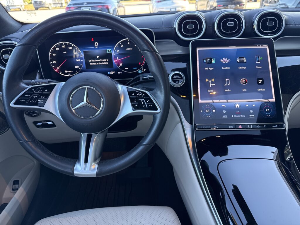 2024 Mercedes-Benz  GLC 300